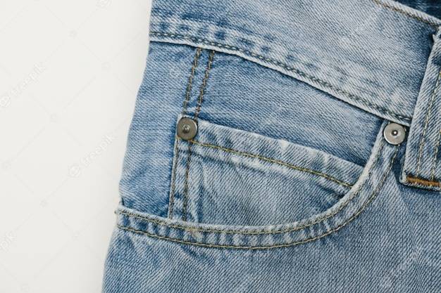 Для чего нужен маленький карман на джинсах
