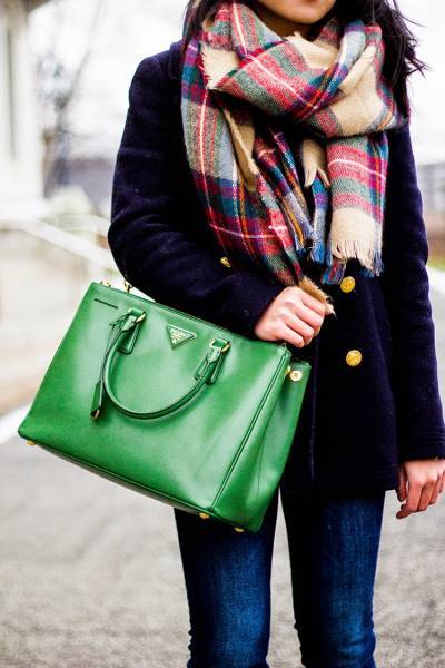 Зеленое пальто – с чем носить и как правильно создавать стильные луки?