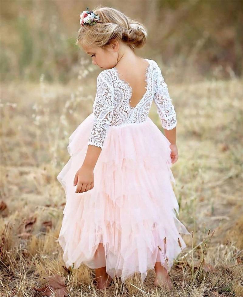 Как выбрать платье на свадьбу для маленькой девочки?