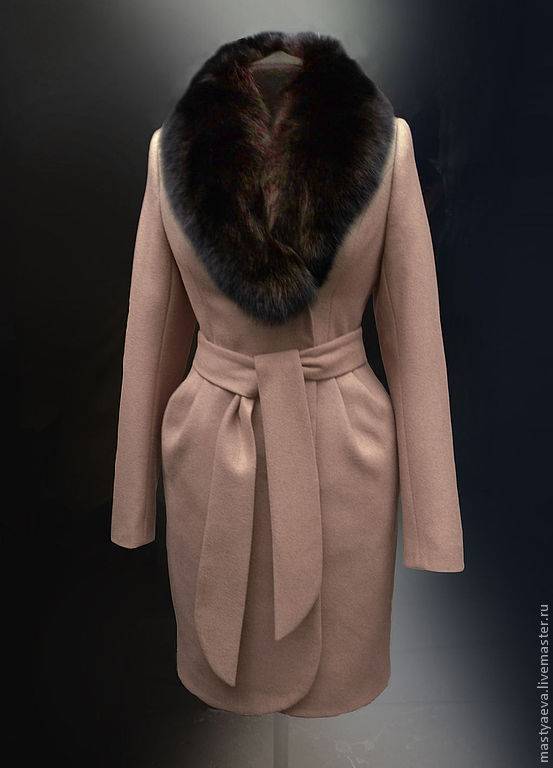 Кожаные женские пальто с мехом: фото зимних моделей, утепленные фасоны с меховыми воротниками и подкладкой