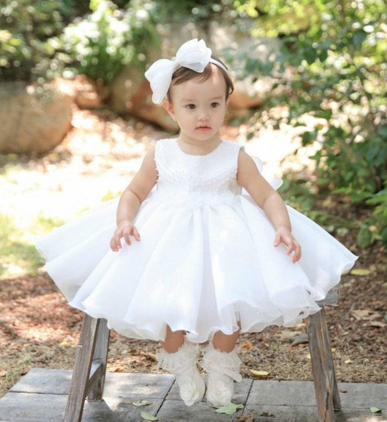 Платье для девочки 1 года: самые красивые варианты на фото