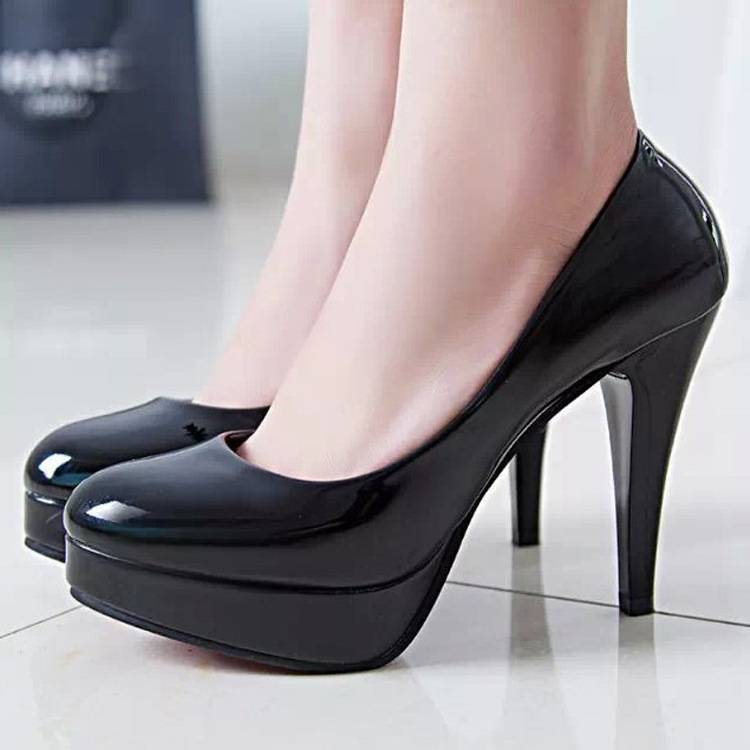 Черные туфли, причины популярности, типы каблука, материалы, дизайн