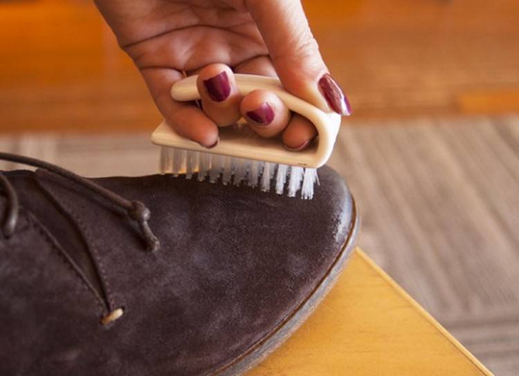 Как почистить обувь из нубука в домашних условиях: топ 10 способов и средств