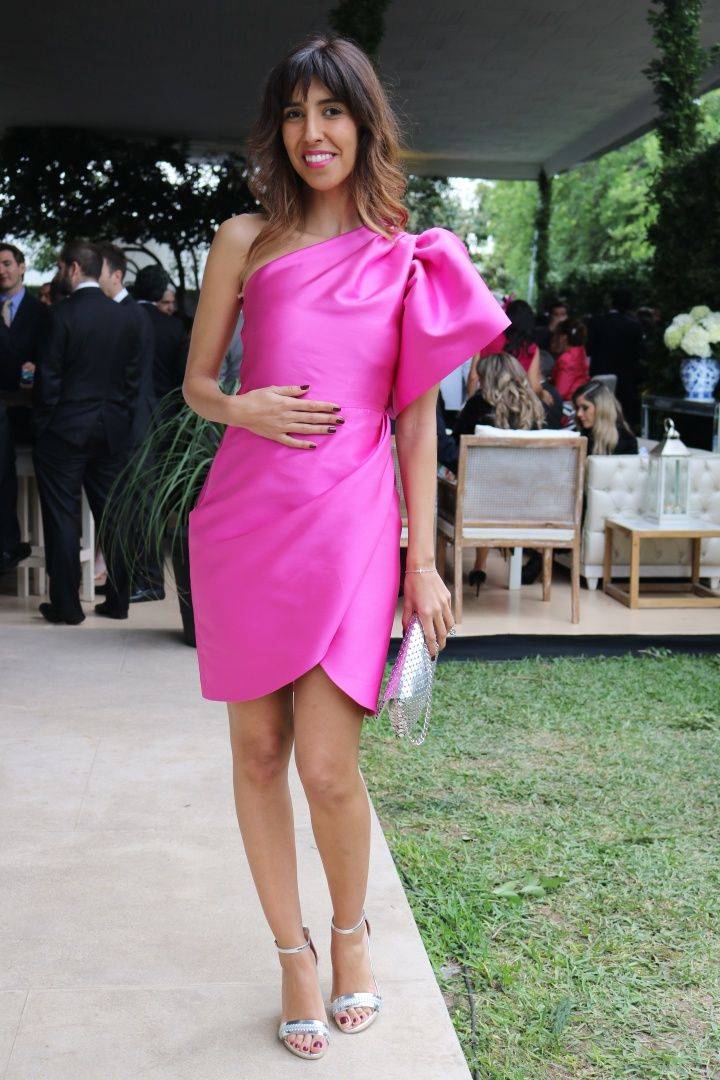 С чем носить розовое платье: мода 2020