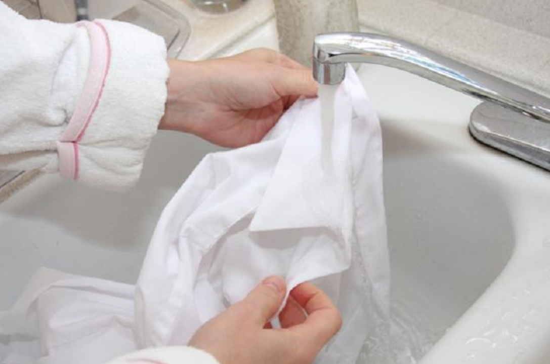 Как отстирать следы от фломастера с одежды в домашних условиях?