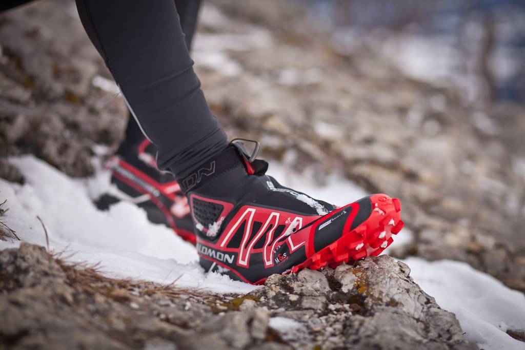 Кроссовки для бега зимой: выбираем удобную обувь