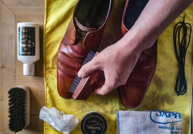 Уход за обувью из нубука: как чистить нубуковую обувь в домашних условиях