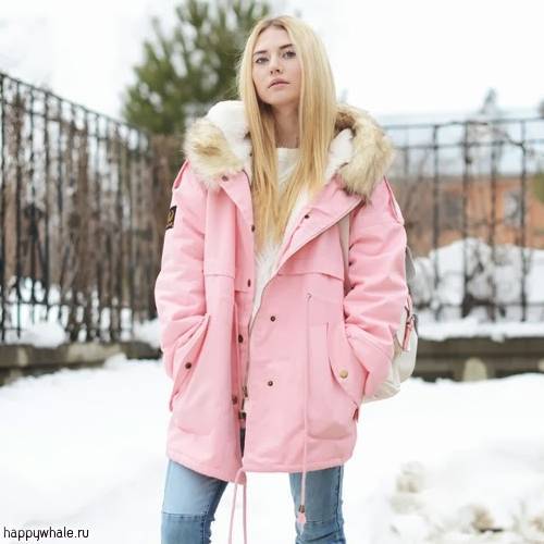 Светло розовая куртка