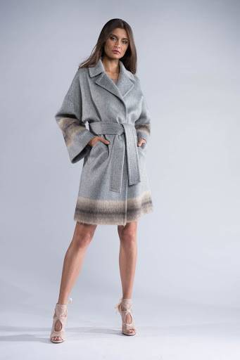 Женские пальто Bella Collection