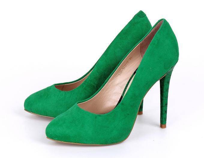 Зеленое платье (91 фото): с чем носить вечернее, длинное, кружевное: аксессуары, туфли к платью