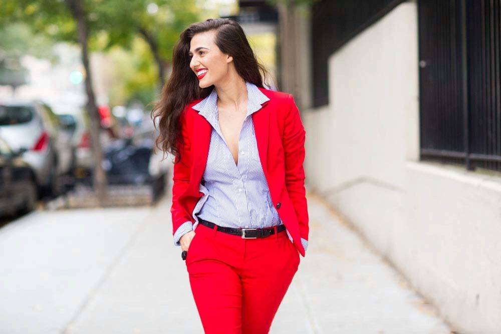 С чем носить красные кроссовки мужчинам и женщинам: советы стилистов, женская и мужская мода