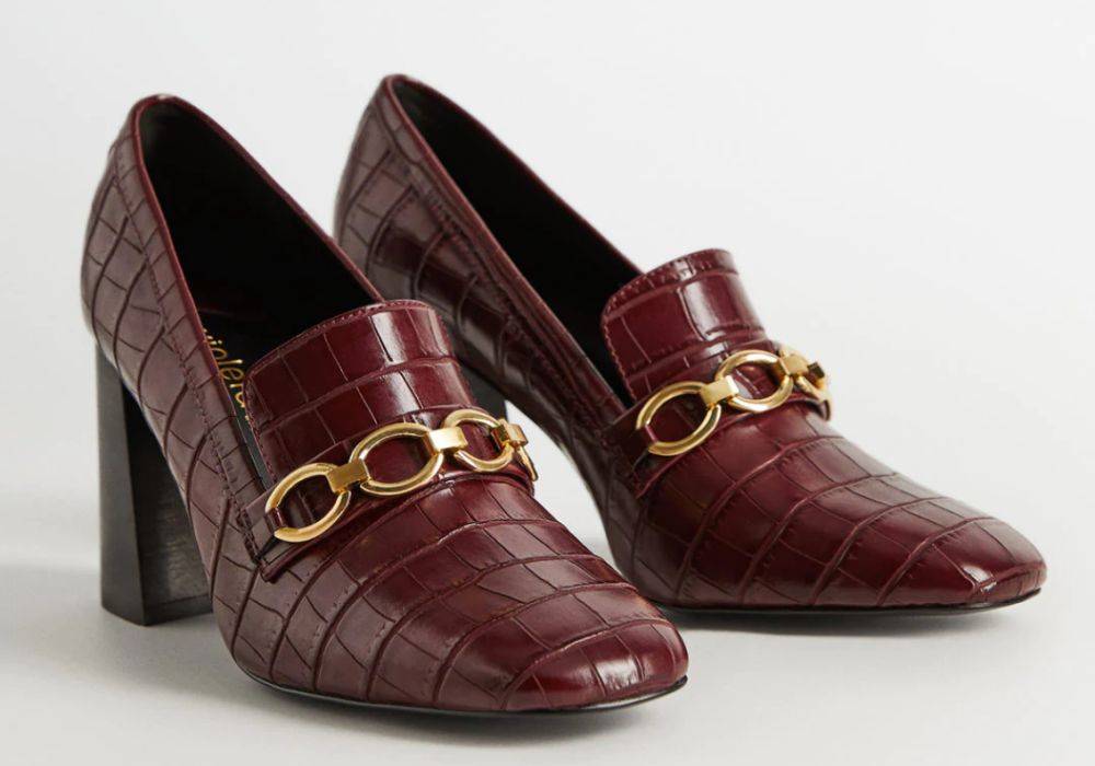 Лоферы на каблуке: с чем носить женские туфли с кисточками и бахромой