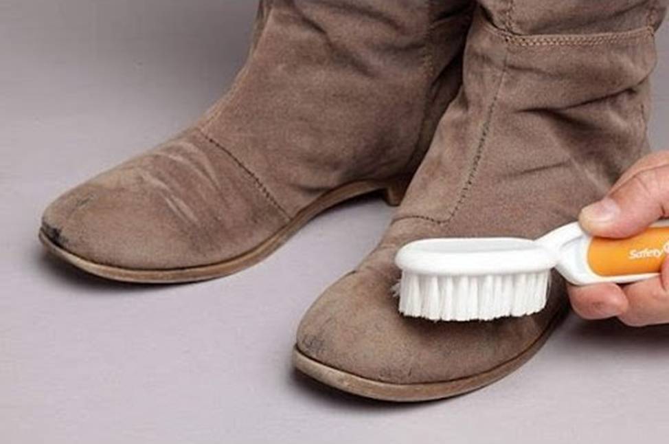 Как почистить обувь из нубука в домашних условиях: чистка ботинок, сапог от грязи