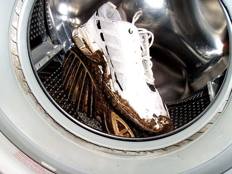 Как постирать кожаные кроссовки в стиральной машине: режим, моющее средство, советы