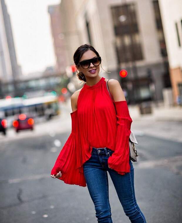Красная блузка женская с чем носить