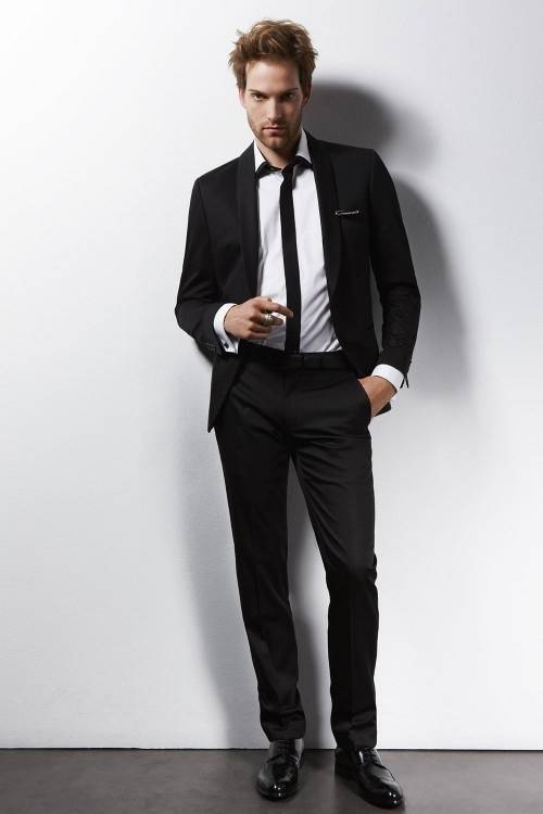 Классические мужские костюмы (105 фото): классика для мужчин, большевичка, черный и приталенный, брендовые армани
