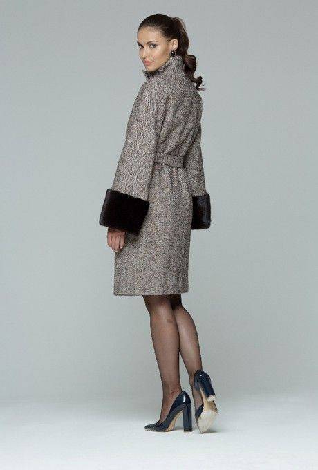 20 стильных вариаций фасонов короткого пальто для настоящих модниц