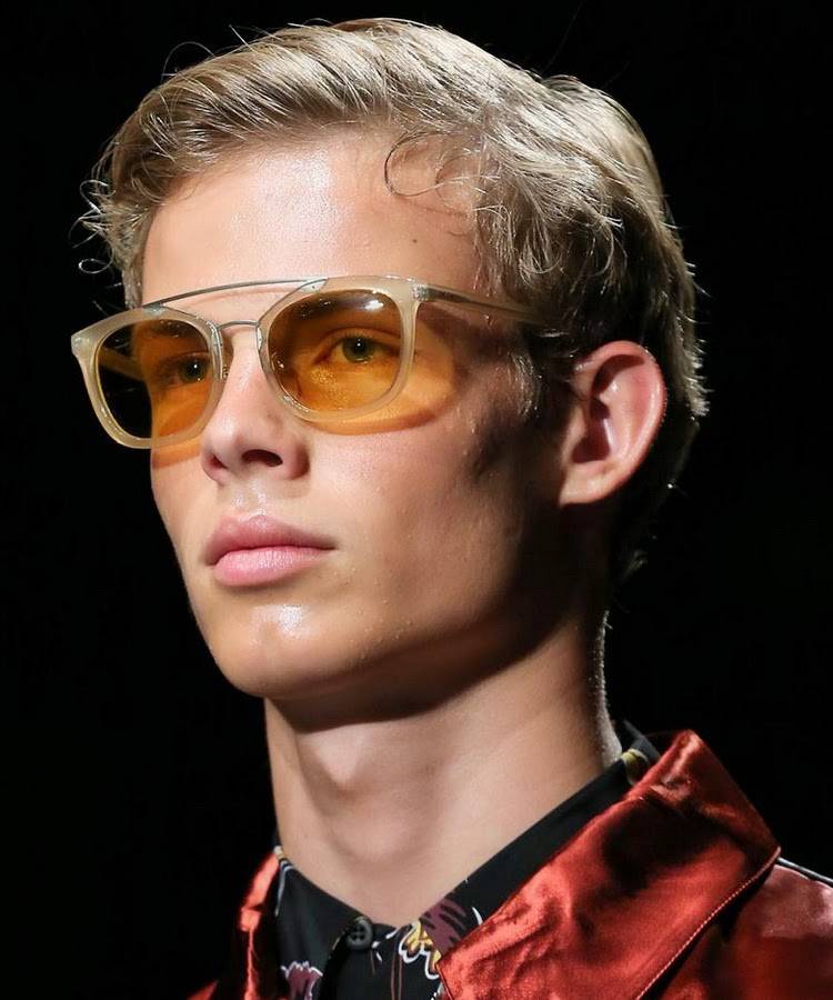 Солнечные очки мужские: обзор модных моделей 2021-2022 года, 53 фото. какие солнцезащитные мужские очки выбрать и заказать на алиэкспресс в 2021-2022 году: ссылки на каталог