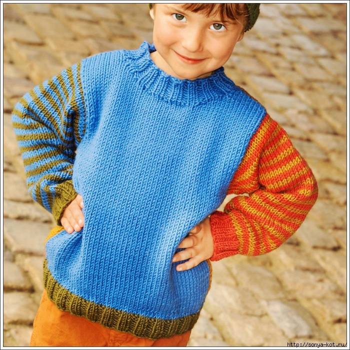 Модный свитер для мальчика