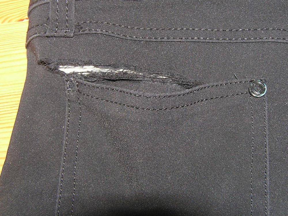 Зачем нужен маленький карман на джинсах — история появления и как использовался ранее, современные варианты