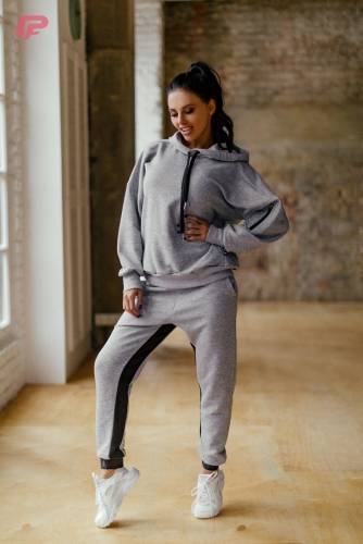 Женские спортивные штаны: виды и модные фасоны 2021 с фото, с чем носить
