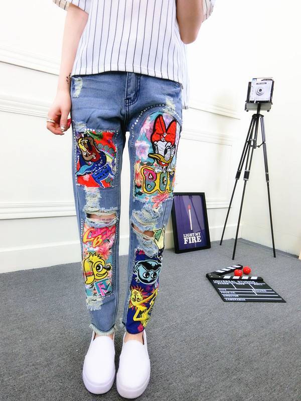 Заплатки на джинсы — как красиво скрыть дефекты и украсить джинсы вручную (85 фото)
