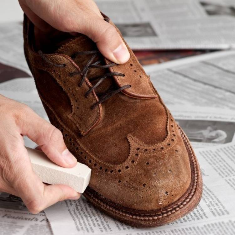 Как я чищу обувь из нубука: самые эффективные способы