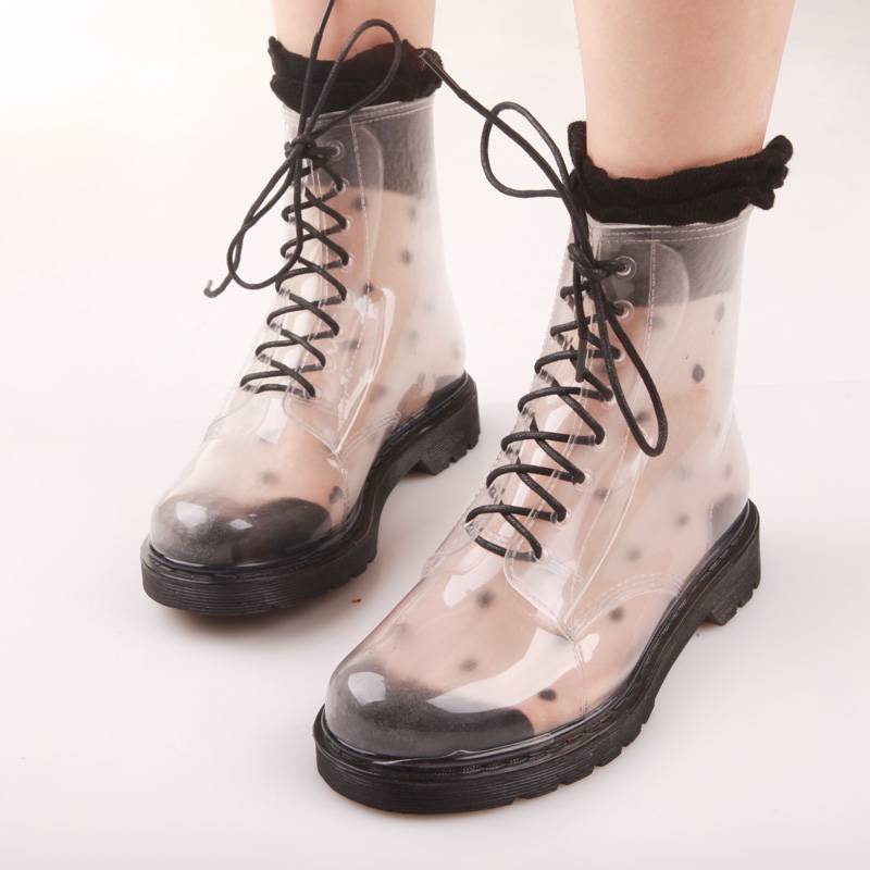 Резиновые ботинки на шнурках. ботинки резиновые: прорезиненные на шнурках, прозрачные, зимние, с резиновым низом