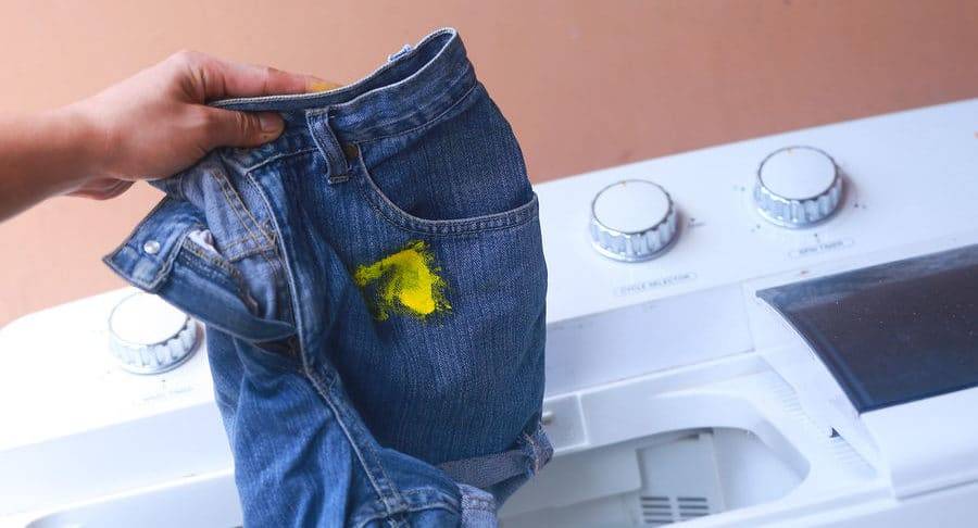 Как отмыть пятна травы на джинсах: эффективные способы
