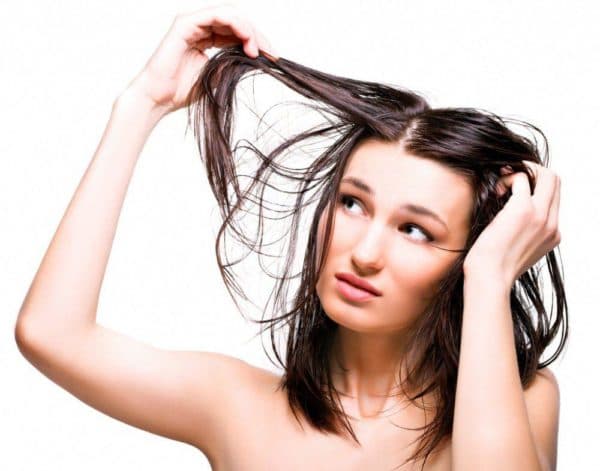 Выпадение волос при климаксе: неизлечимая болезнь или временная проблема?