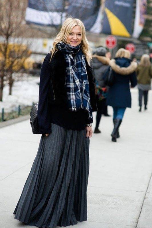 С чем носить длинную юбку зимой - фото-образы 2022 - шкатулка красоты