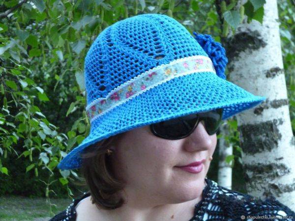 10 вязаных шляпок и шапок для женщин - схемы узоров, описания и фото