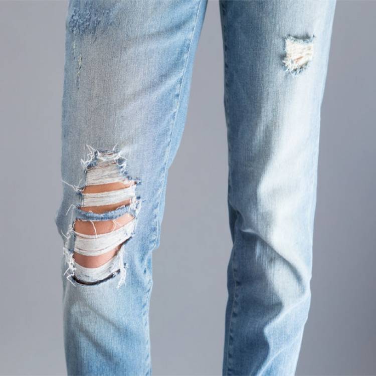 Как сделать рваные джинсы в домашних условиях?