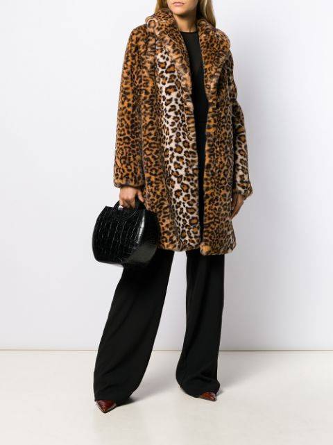 Леопардовая шуба для ярких и стильных