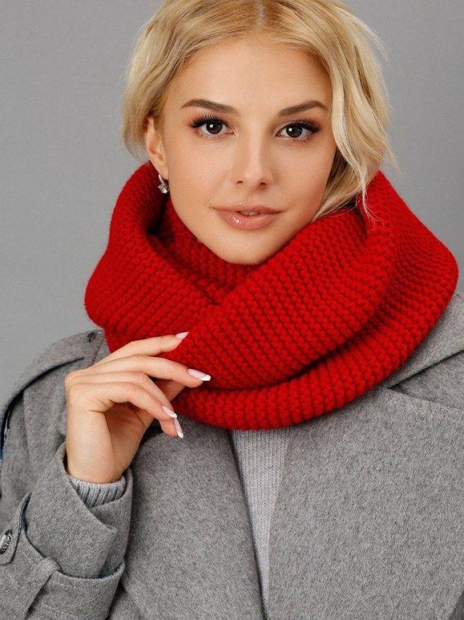 Стильный женский шарф-снуд