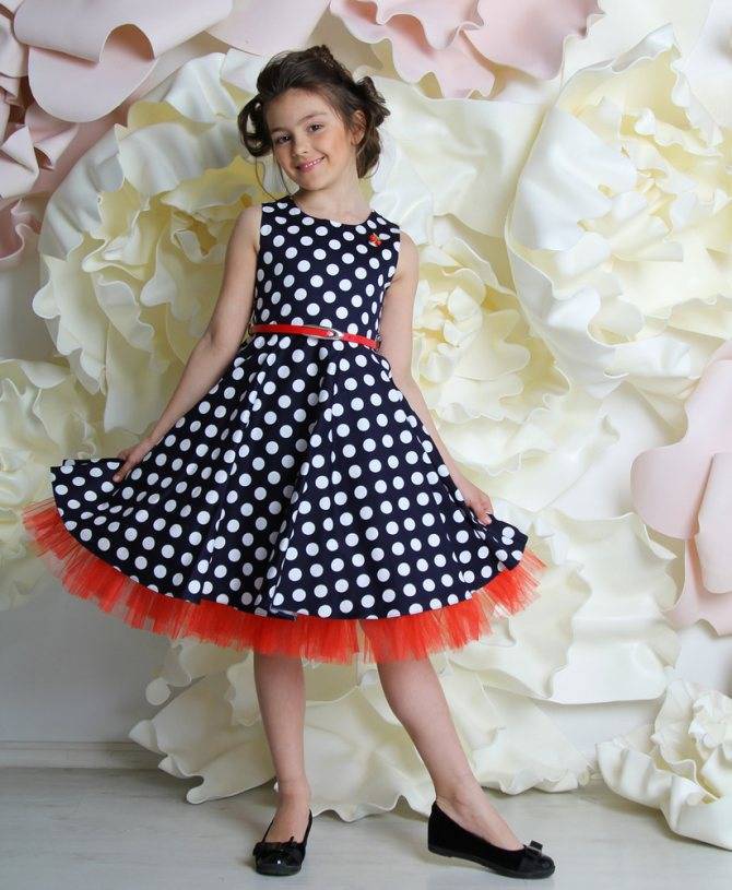 Платья в стиле ретро: стильные фасоны с пышными юбками