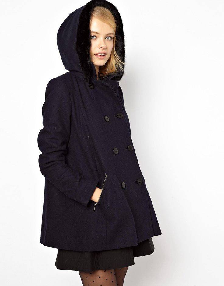 Какое пальто подойдёт полной невысокой девушке: советы стилистов