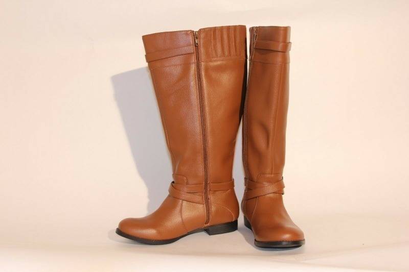 Широкие сапоги зимние на полную ногу со свободным голенищем, ботинки женские замшевые с высоким подъемом, резиновая и кожаная короткая обувь без каблука