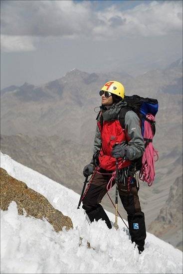 Куртка альпиниста (17 фото): модели для альпинизма