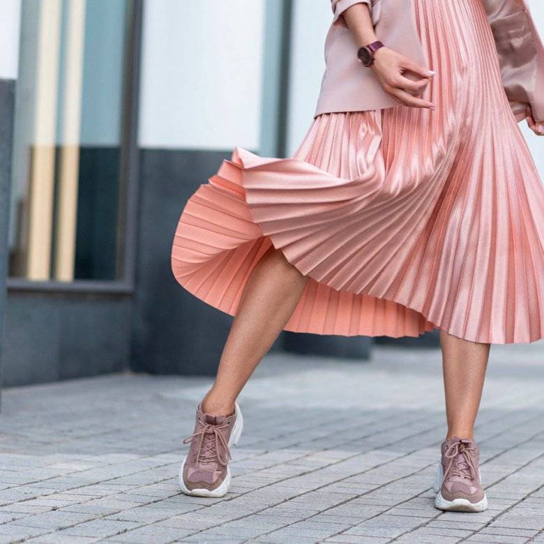 Юбка плиссе и плиссированные платья — модный тренд